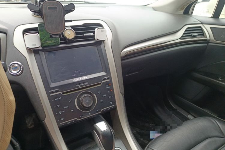 Used Ford Mondeo 2013 2.0L GTDi 200 Fashion Edition Audio And AC Panel