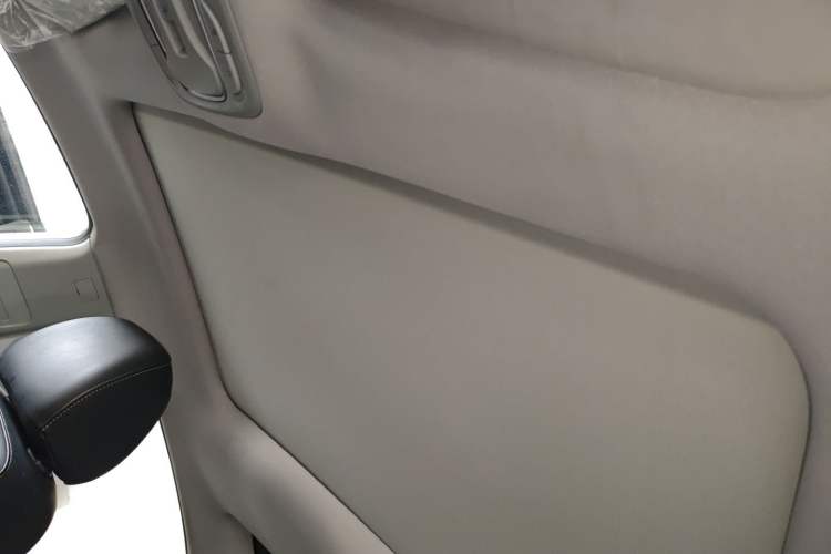 Used Roewe i6 MAX New Energy 2023 EV 420 Skyroof Special Edition Headliner