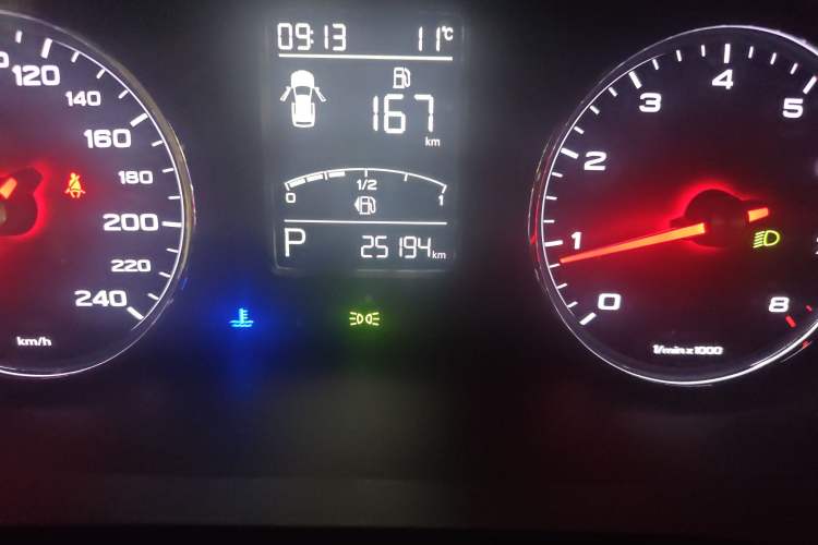 Used Roewe RX5 2018 20T Two-Wheel Drive Automatic Internet Smart Edition