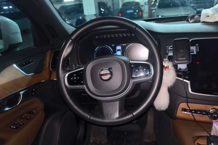 Used Volvo XC90 2021 B6 Zhiyi Luxury Edition 7-Seater
