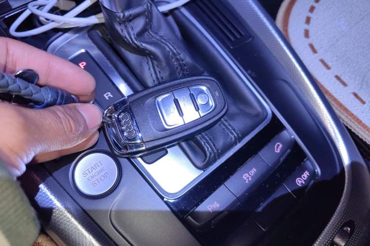 Used Audi Q5 2017 Plus 40 TFSI Technology Model