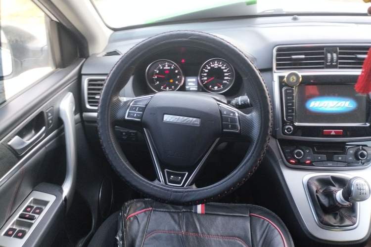 Used Haval M6 2019 1.5T Manual Two-Wheel Drive Urban Version China VI Standard Steering Wheel