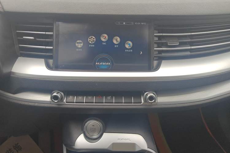 Used Haval H6 2017 Blue Label 2.0T Automatic Two-Wheel Drive Smart Edition Audio And AC Panel