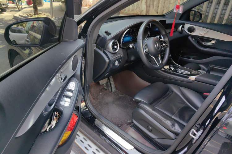 Used Mercedes-Benz GLC 2021 GLC 260 L 4MATIC Dynamic Edition
