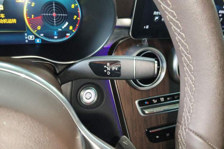 Used Mercedes-Benz GLC 2020 Facelifted GLC 300 L 4MATIC Luxury Edition Gear Lever