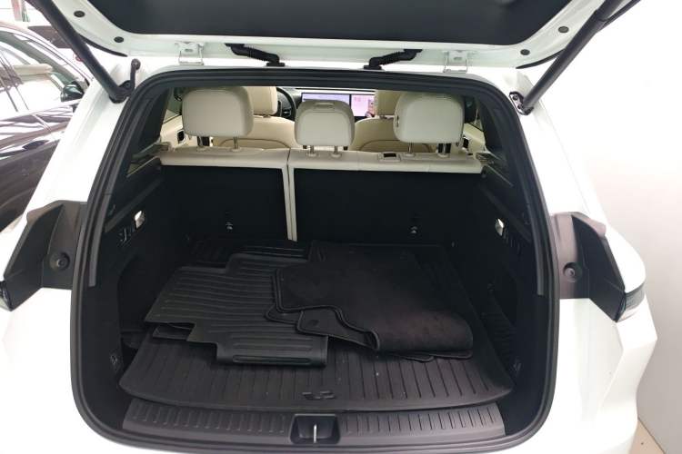 Used Li Auto L6 2024 Pro Model Trunk