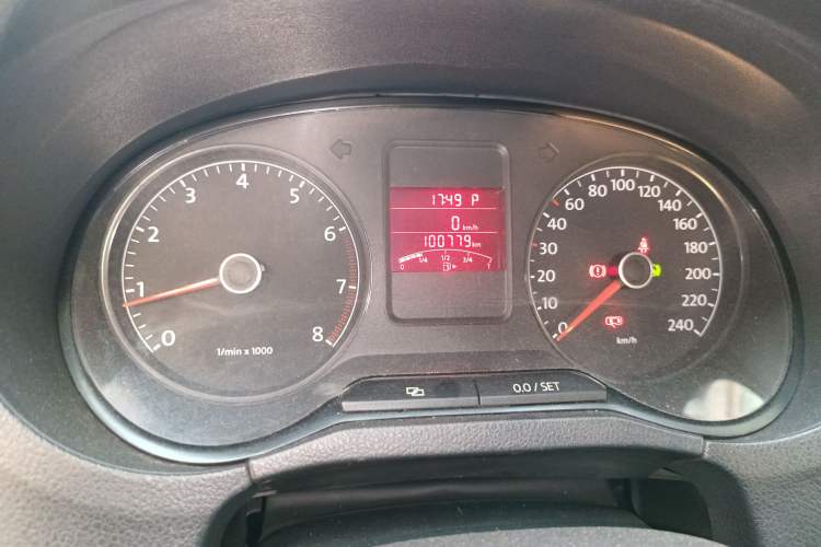 Used Volkswagen Polo 2011 1.6L Automatic ZhiShang Version
