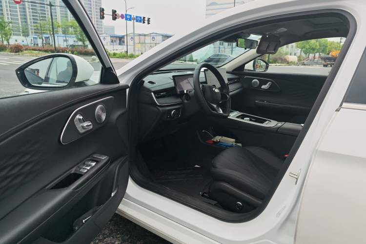 Used Chery Fengyun A8L 2025 1.5 TGDI 145 km Luxury Version
