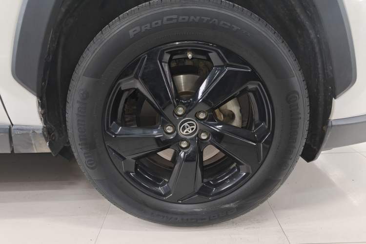 Used Toyota RAV4 2020 Dual-Engine 2.5L E-CVT Four-Wheel Drive Elite Edition Right Front Wheel Hub