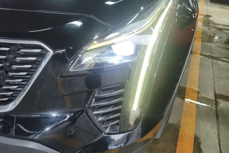 Used Cadillac XT4 2021 28T Two-Wheel Drive Leading Version
