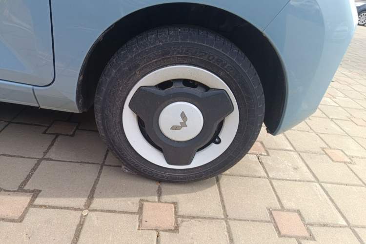 Used Wuling Hongguang MINIEV 2022 Easy Version Lithium-NMC Right Front Wheel Hub