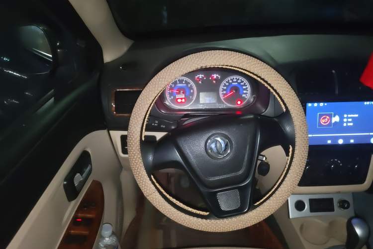 Used Dongfeng Fengon 2013 1.5L Manual Deluxe Model DK15 Steering Wheel