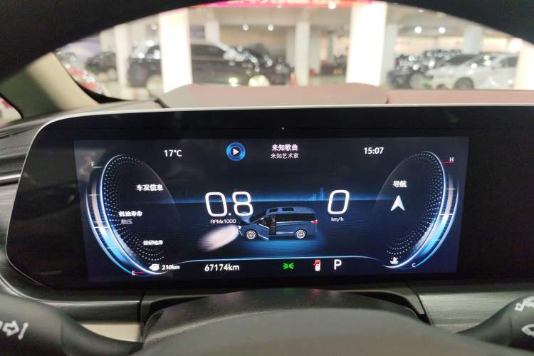 Used Buick GL8 2021 ES Landtrek 653T Comfort Edition