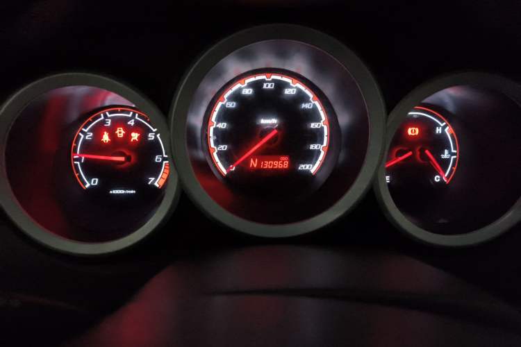 Used CHANGAN CX20 2014 1.4L IMT Sunroof Navigation Version China IV Standard