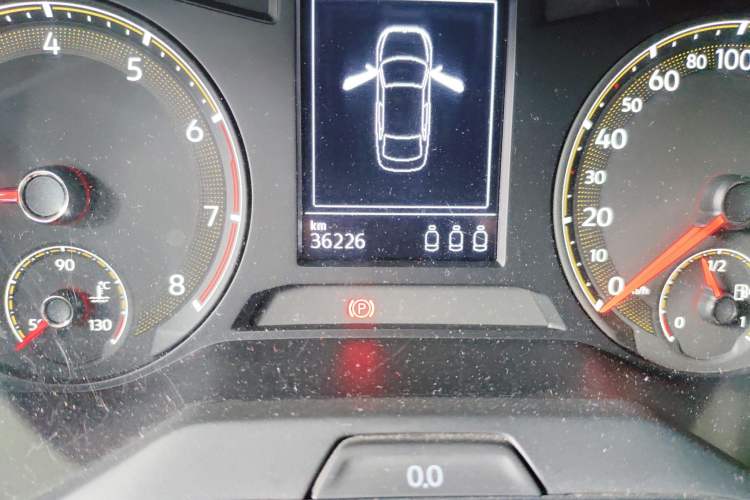 Used Volkswagen Sagitar 2020 280TSI DSG Comfort Version China VI Standard Odometer Close Up