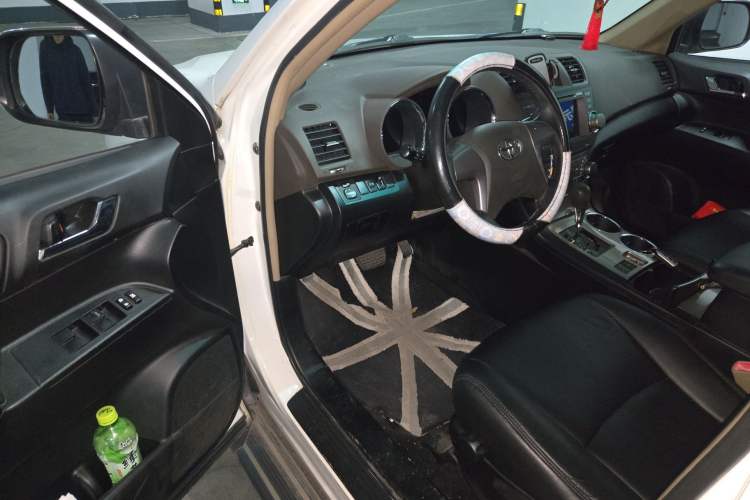 Used Toyota Highlander 2012 2.7L 2WD 5-Seater Elite Edition Driver Seat