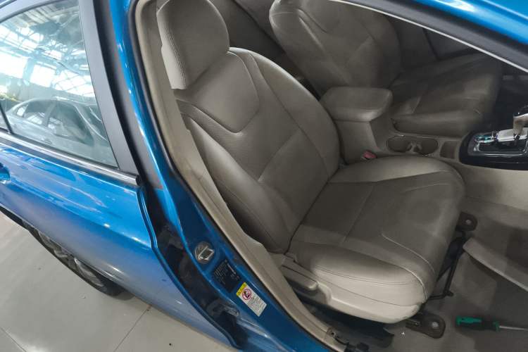 Used BYD Surui 2012 1.5TID Automatic Luxury Version