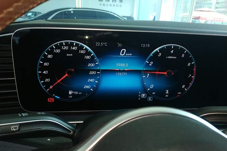 Used Mercedes-Benz GLE 2021 GLE 350 4MATIC Stylish Model Instrument Cluster