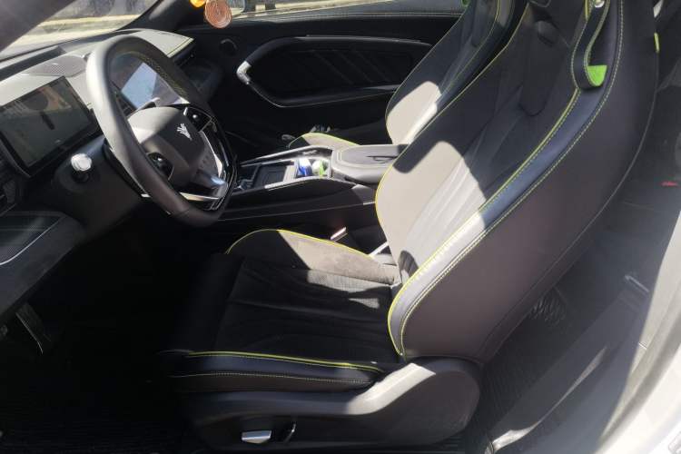 Used NETA GT 2023 560 Left Front Seat