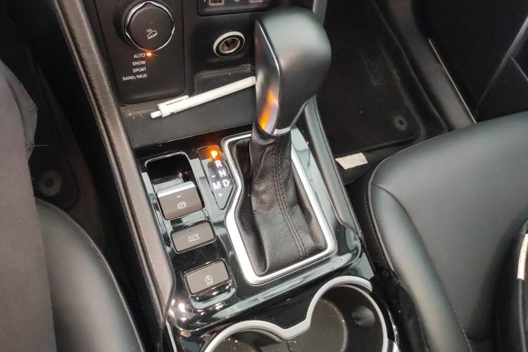 Used Jeep Grand Commander 2018 2.0T Four-Wheel Drive Enjoyment Version China V
