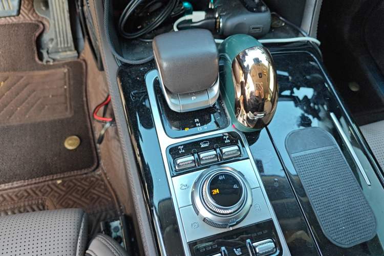 Used BAIC Off-Road BJ60 2022 2.0T Version 11 Five Seats Gear Lever