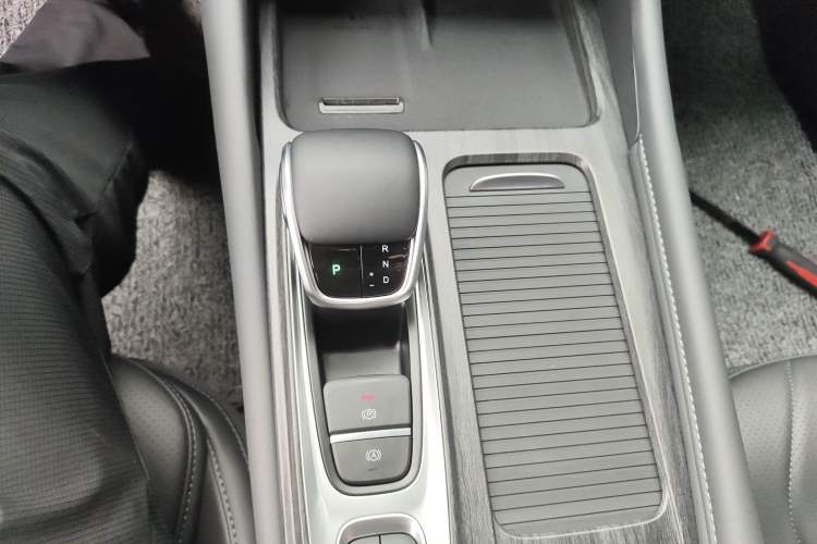 Used Chery Arrizo 8 PRO 2025 Pro 1.6T Comfort Version Gear Lever