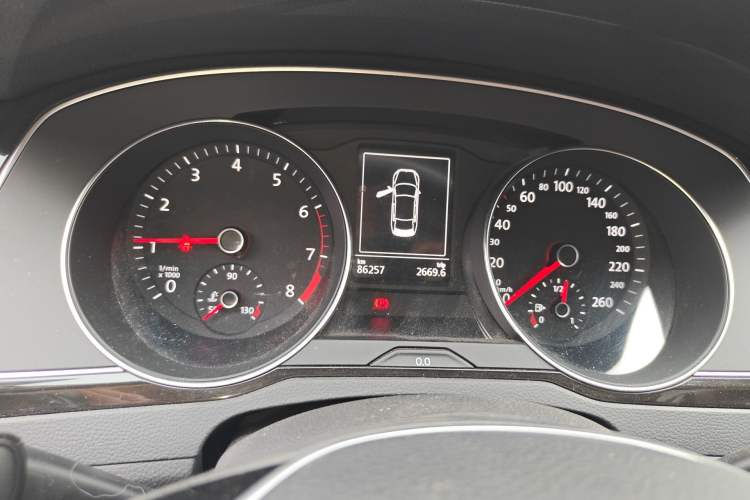 Used Volkswagen Magotan 2018 330TSI DSG Luxury Model Instrument Cluster