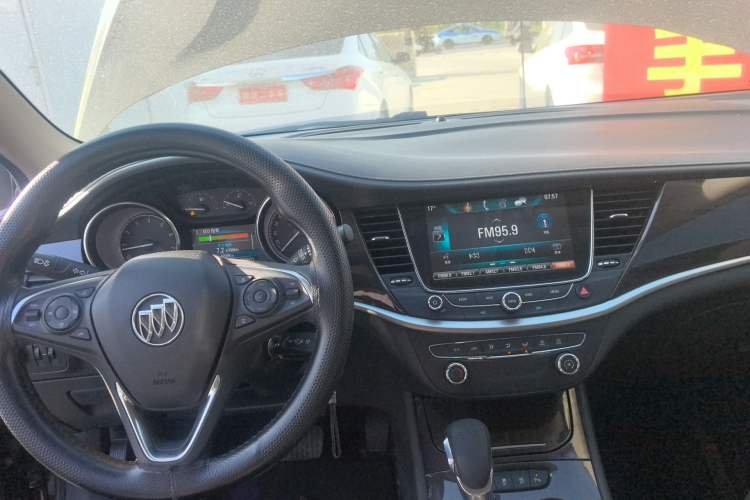 Used Buick Verano 2019 Sedan 20T Dual-Clutch Leading Model