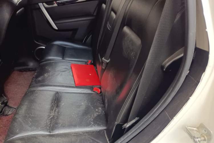 Used Chevrolet Captiva 2012 2.4L 4x4 Flagship Edition 7 Seats