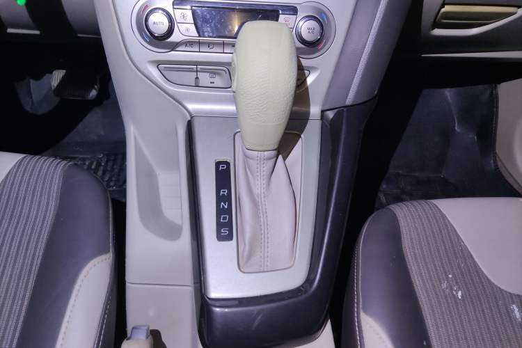 Used Ford Focus 2012 Sedan 1.6L Automatic Fashion Edition