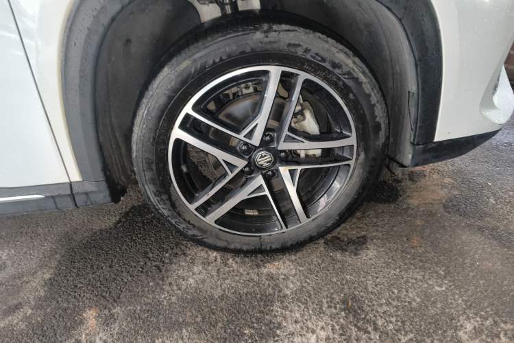 Used MG ONE 2022 β-Comfortable Living Series 1.5T Fully Satisfying Version 1078 Right Front Wheel Hub