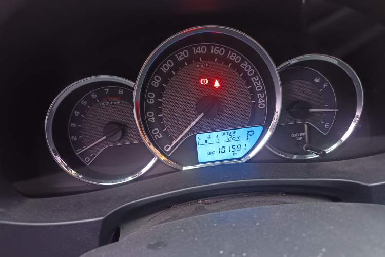 Used Toyota Levin 2016 1.6G CVT Elite Edition Odometer Close Up