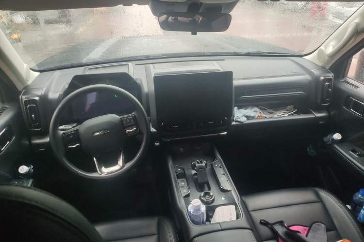 Used Haval Raptor New Energy 2024 Hi4 102 Pro Center Console