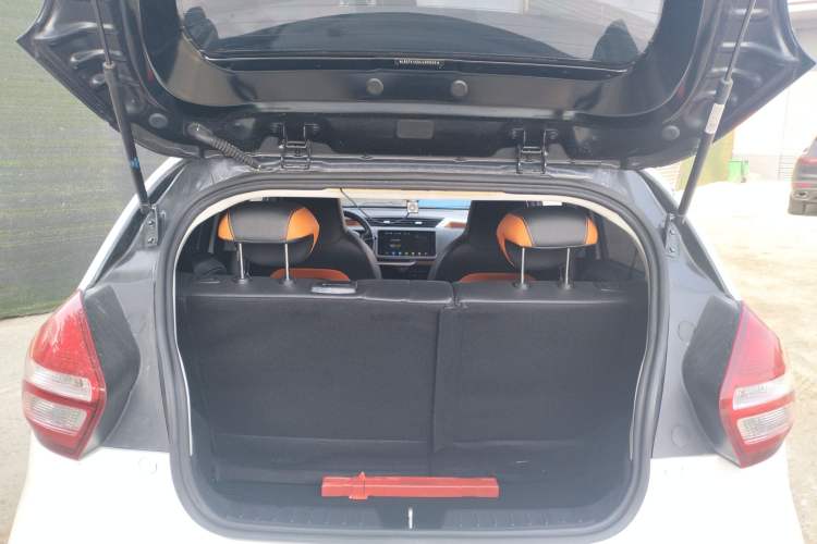 Used Geely Auto Vision X1 2017 1.3L Automatic Player Edition
