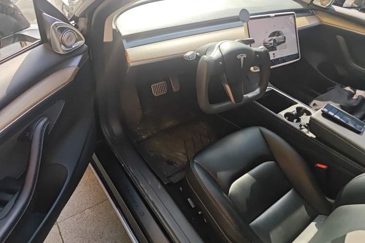 Used Tesla Model 3 2022 Rear-Wheel-Drive Version
