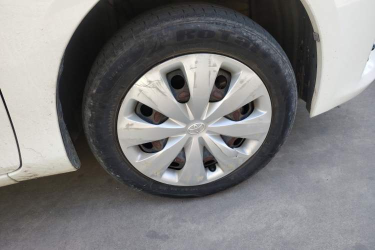 Used Toyota YARiS L Zhi Xuan 2014 1.3E Automatic Charm Edition Right Front Wheel Hub