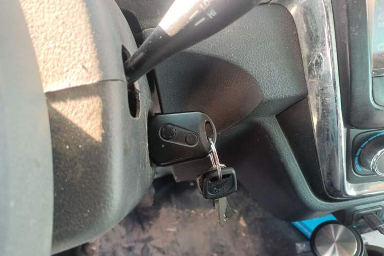 Used Jinbei Hiace X30 2021 1.5L Comfort Model Base Version (No Air Conditioning) Van China VI Standard SWC15M Vehicle Key