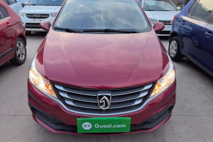 Used Baojun 310 2016 1.2L manual Comfort trim level
