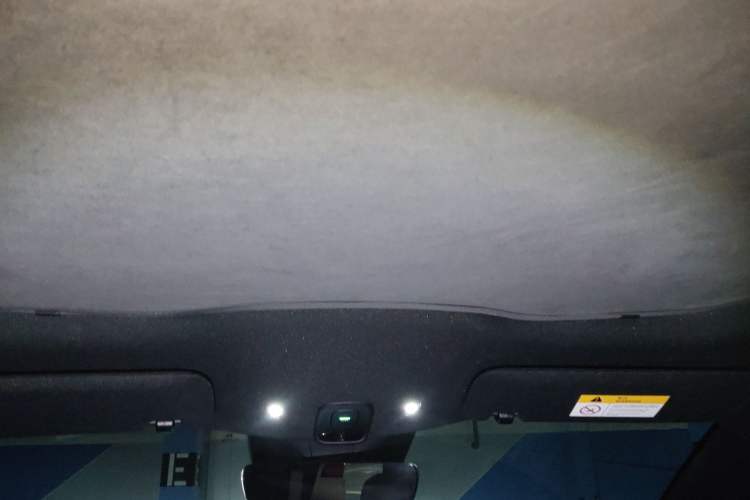 Used Nio ET5 2024 75 kWh Headliner