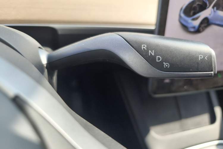 Used Tesla Model Y 2021 Standard Range Rear-Wheel Drive Version