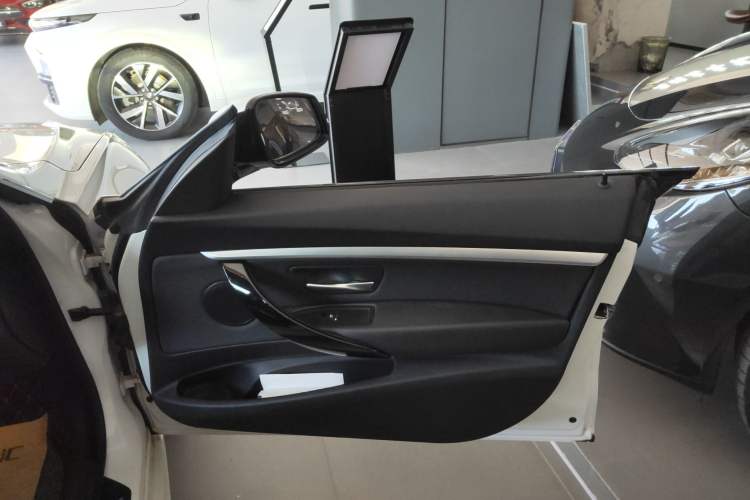 Used BMW 3 Series GT 2020 320i M Sport Package
