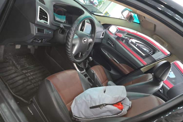 Used BYD F3 2015 Energy-Efficient Model 1.5L Manual Comfort Edition
