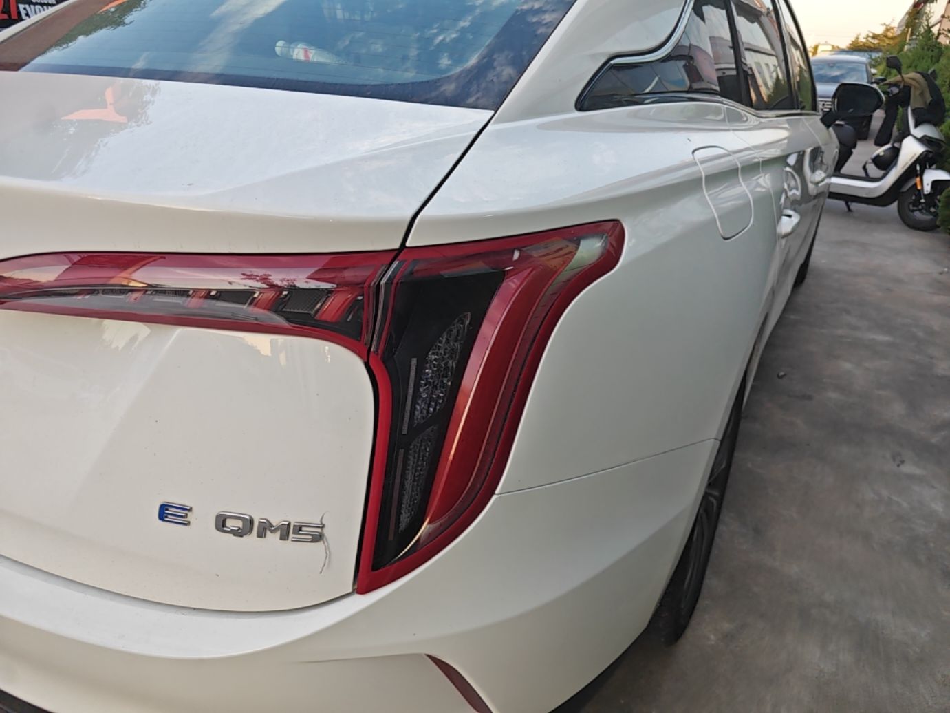 Hongqi E-QM5 2024 450km Range Commuter Version — снимка 9