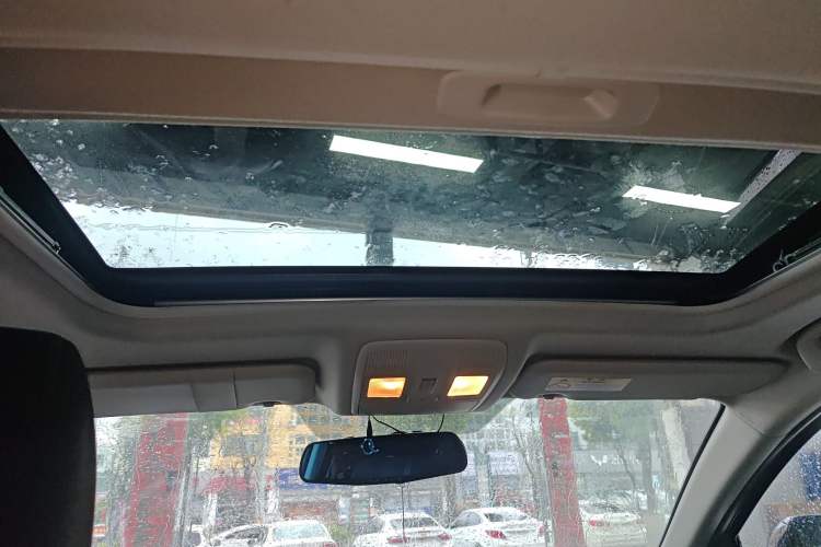 Used Mazda 3 Axela 2017 Sedan 1.5L Automatic Luxury Model Emission Standard China V Headliner