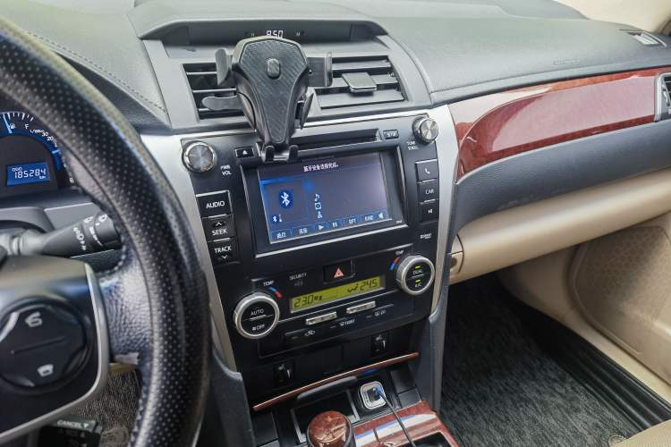 Used Toyota Camry 2012 2.5G Luxury Edition Audio And AC Panel