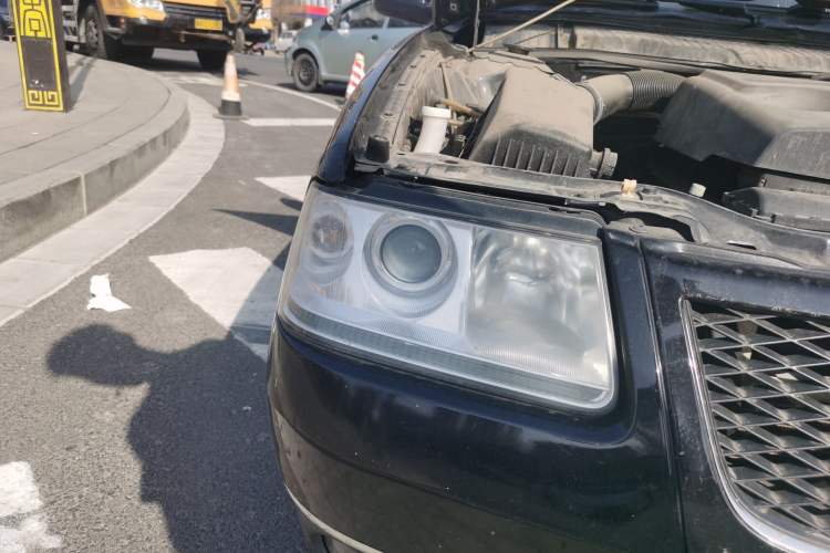 Used Volkswagen Santana Vista 2008 1.8L Manual Comfort Edition Right Front Headlight