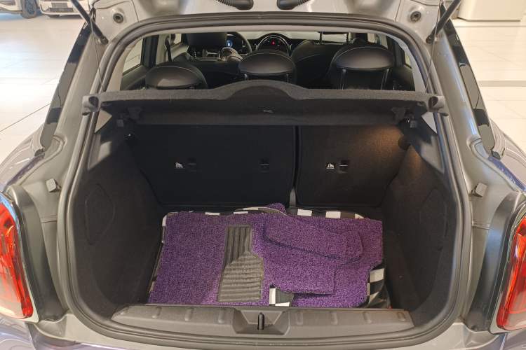 Used MINI MINI 2023 Updated 1.5T COOPER Artist Five-Door Edition