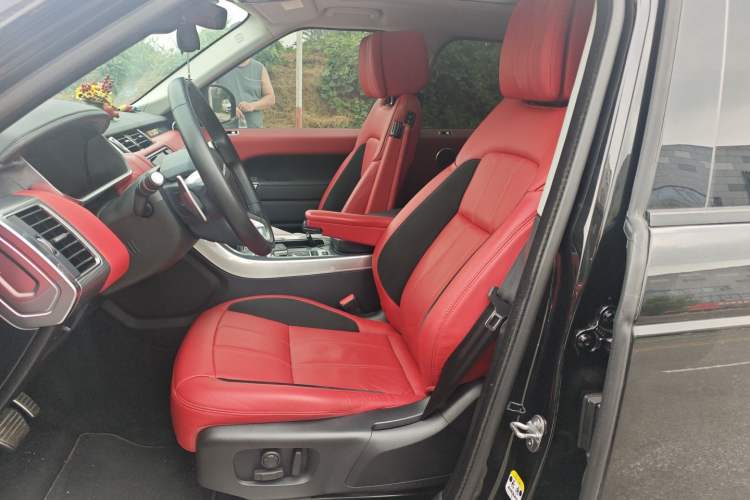 Used Land Rover Range Sport 2022 3.0 L6 YAO Black Edition Left Front Seat