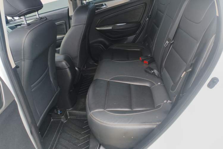 Used CHANGAN OSHAN COS5 2021 1.6L CVT Luxury Model Left Rear Seat