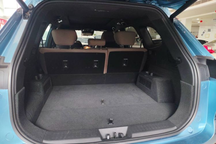 Used Chery Tiggo 8 PLUS C-DM 2025 1.5T 116 km Prestige Version 5 Seats
